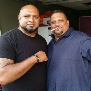 Meet your Posher, Dino